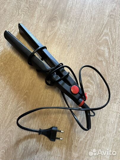 Утюжок для волос scarlett