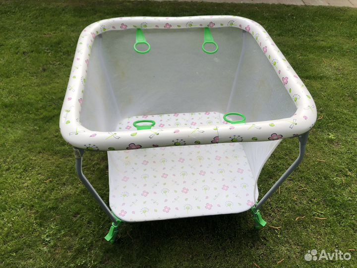 Манеж детский складной