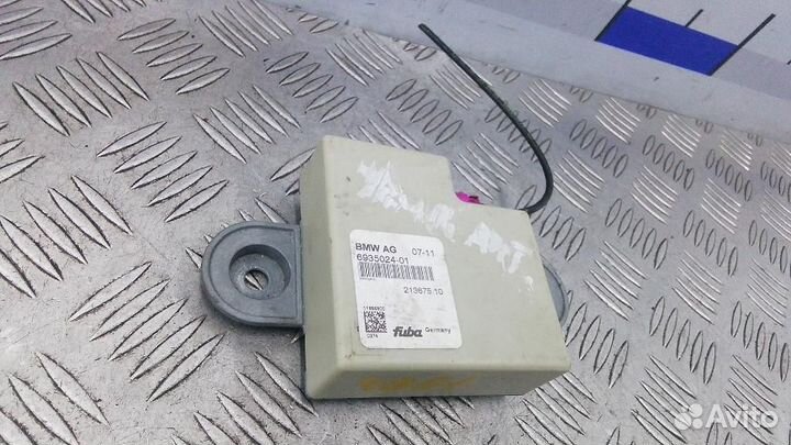 Усилитель антенны BMW 5-Series