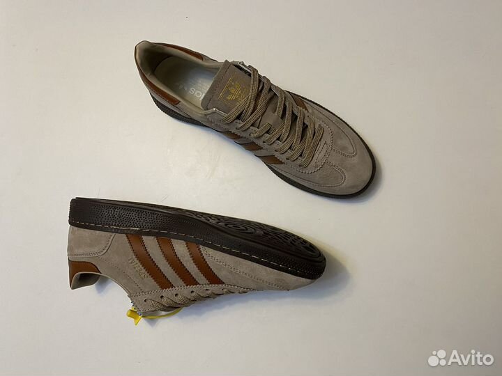 Кроссовки adidas Moscow