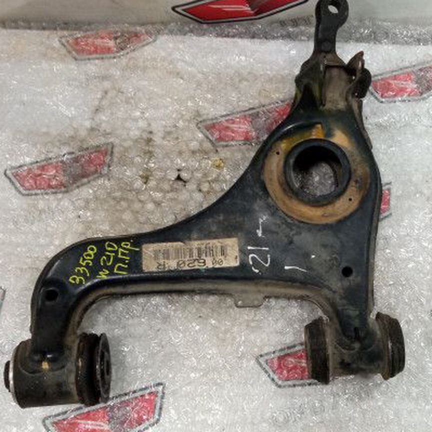 передний правый нижний рычаг мерседес w210 - Подвеска