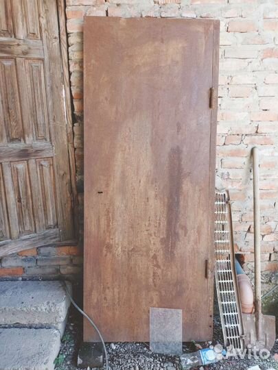 Дверь металлическая