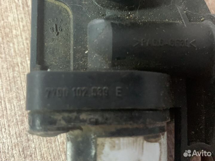 Клапан Рено Логан, Ларгус 8200692605 7700102539