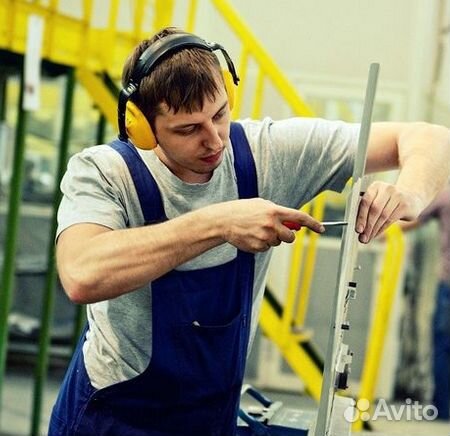 Слесарь мк/Вахта