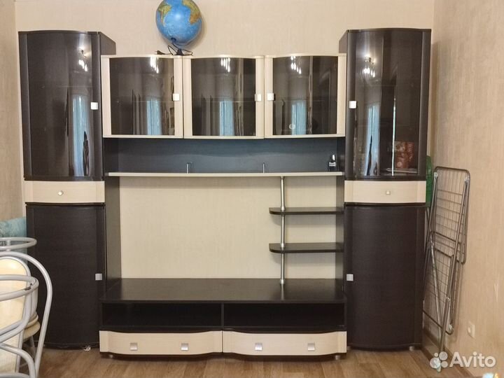 Стенка в гостиную бу