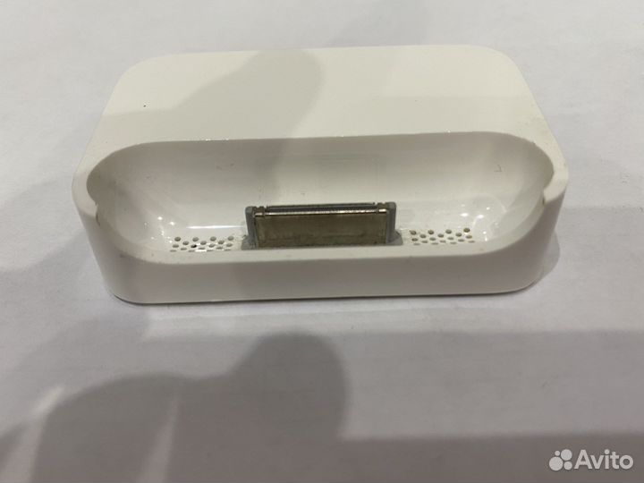 Подставка-Зарядка для iPhone 4. 4S