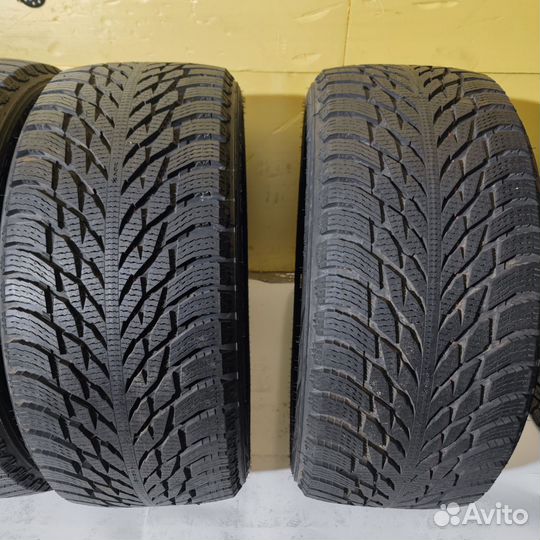 Nokian Tyres Hakkapeliitta R3 SUV 275/40 R21