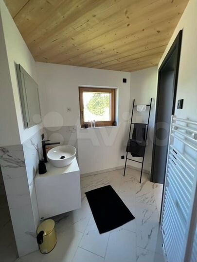 Коттедж 246,5 м² на участке 10 сот.