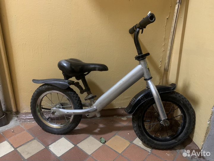 Детский беговел