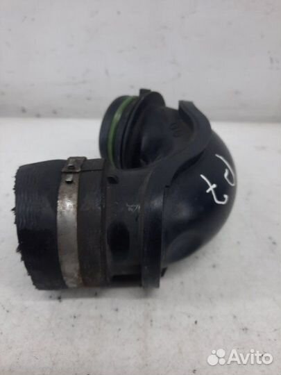 Патрубок интеркулера Opel Insignia хэтчбэк 5 дв