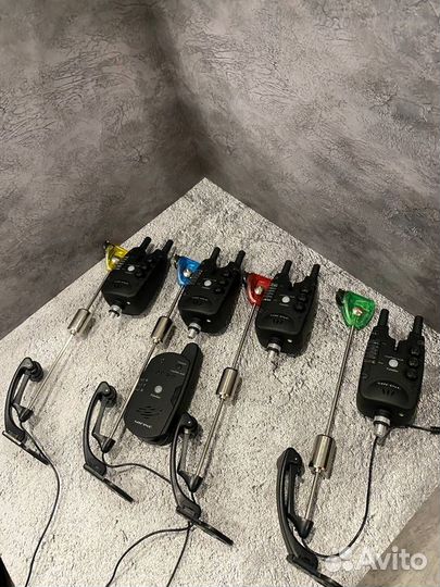 Сигнализаторы поклевки 4+1 и 4 свингера бата для рыбалки