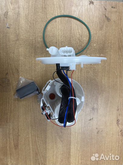Бензонасос новый в сборе Opel Astra H
