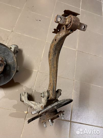 Ступица, кулак в сборе задние на honda civic 4D