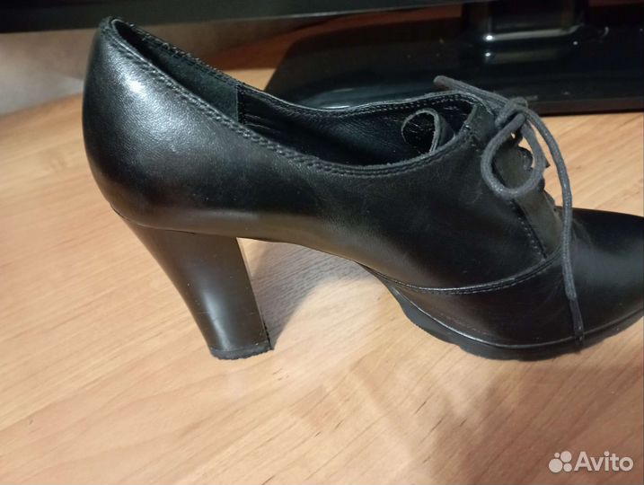 Туфли женские 37,5 и 38 размер натуральная кожа