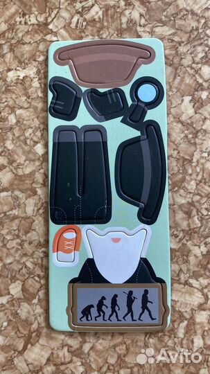 Игра одежда магнитная в жестяной коробке