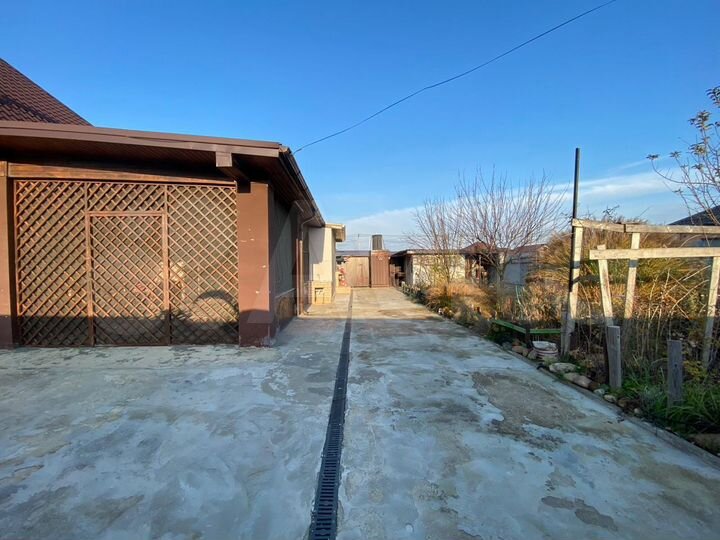 Дом 260 м² на участке 6 сот.