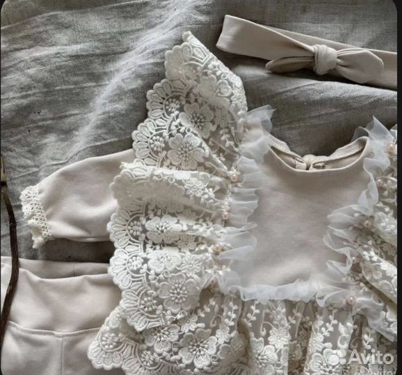 Комплект на выписку для девочки