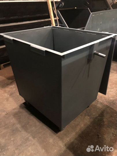 Мусорный контейнер