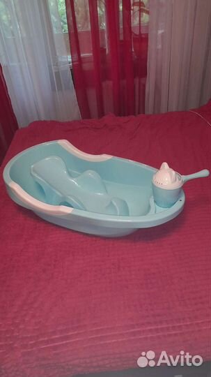 Ванночка для купания с подставкой