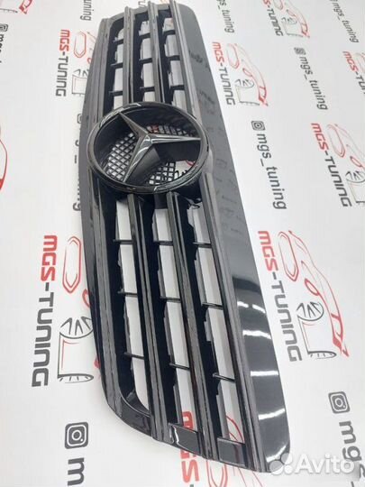 Решетка на Mercedes S-Class w220 98-02г Черная