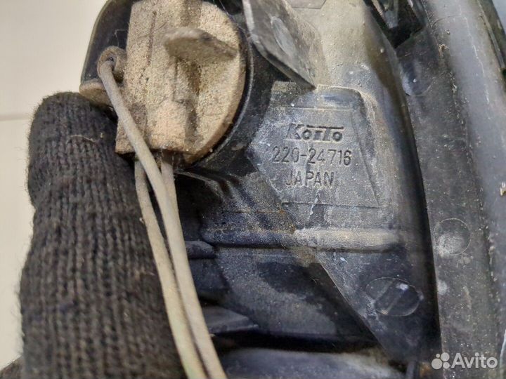 Фонарь (задний) Nissan Navara, 2001