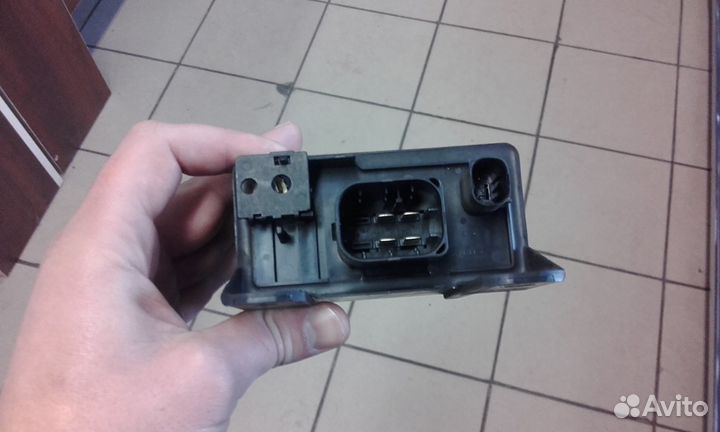 Реле свечей накала Mercedes Sprinter/Vito 2.2 CDI