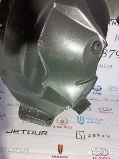 Подкрылок передний правый Москвич 3