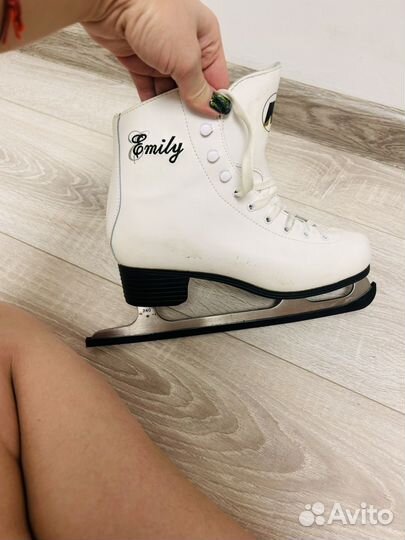 Коньки фигурные