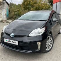 Toyota Prius 1.8 CVT, 2015, 225 700 км, с пробегом, цена 1 480 000 руб.