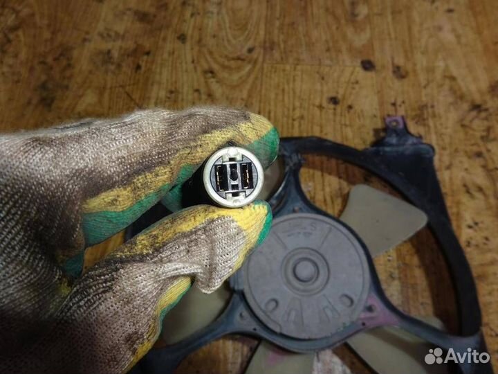 Вентилятор радиатора Suzuki Baleno 1998-2007