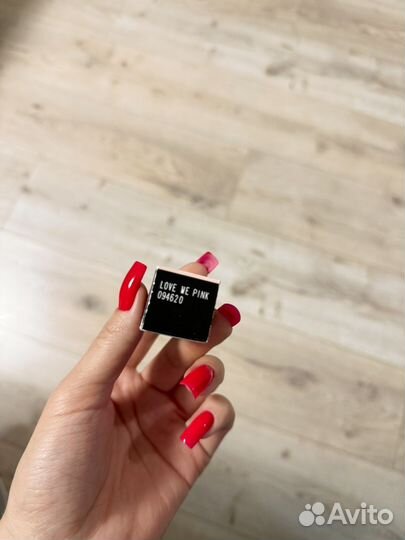 Помада Mary Kay