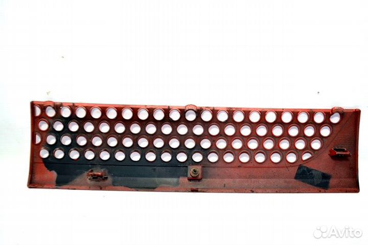 Крышка решетки радиатора пластиковая mercedes-benz