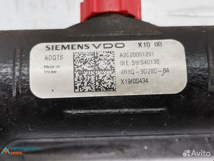 Топливная рампа Land Rover Discovery 2 2004 1570G9