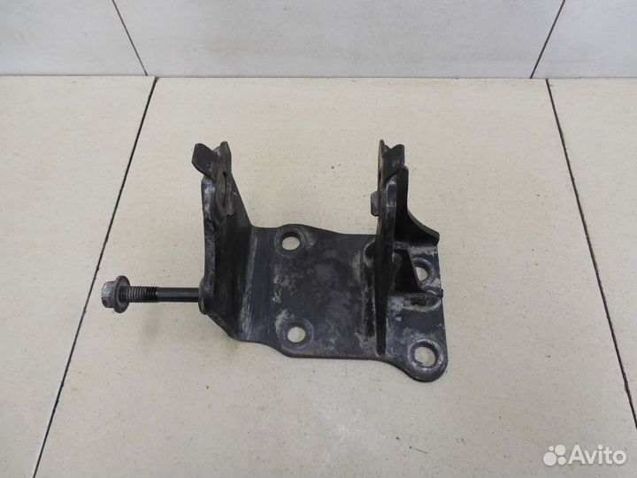 Кронштейн опоры двигателя RAV 4 2006-2013