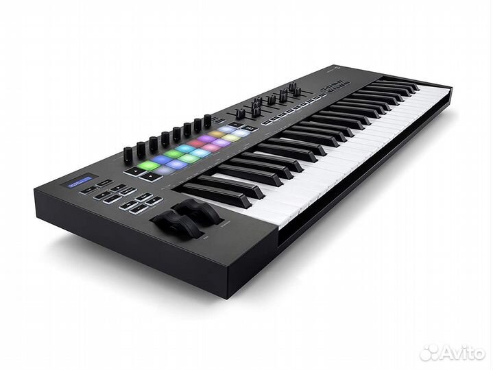Novation Launchkey 49 MK3 миди-клавиатура