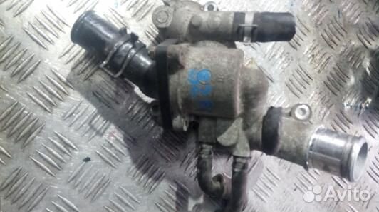 Корпус термостата бензиновый toyota FJ cruiser (82