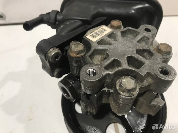 Насос гидроусилителя Opel Antara