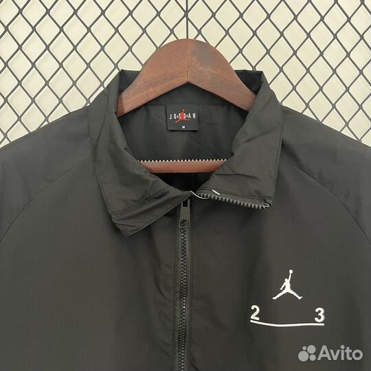 Ветровка спортивная