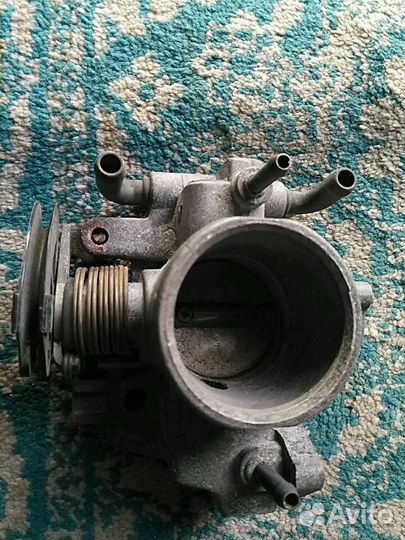 Дроссельная заслонка