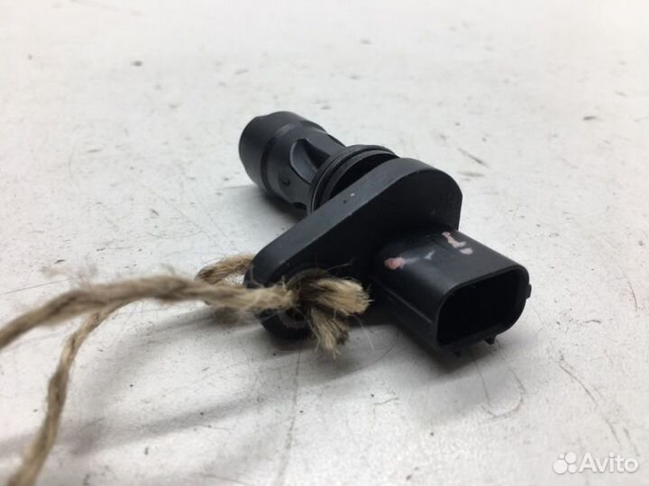 Датчик положения коленвала Honda Stream RN4 K20A