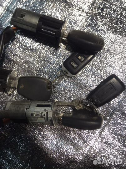 Замок зажигания logan,sandero,duster,largus