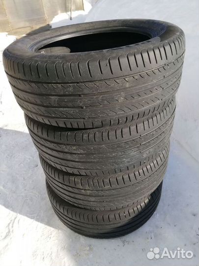 Pirelli Powergy 215/55 R17 98