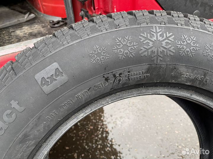 Continental ContiIceContact 4x4 235/65 R17