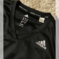 Лонгслив adidas с отверстиями для большого пальца