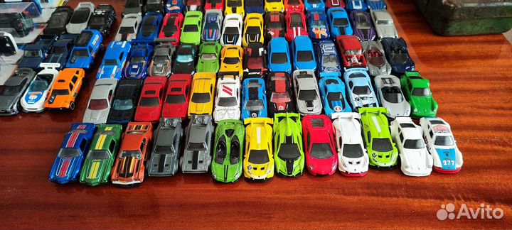 Машинки Hot Wheels