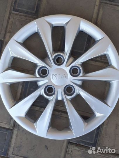Оригинальные новые колпаки на R/15 kia цена за 4шт