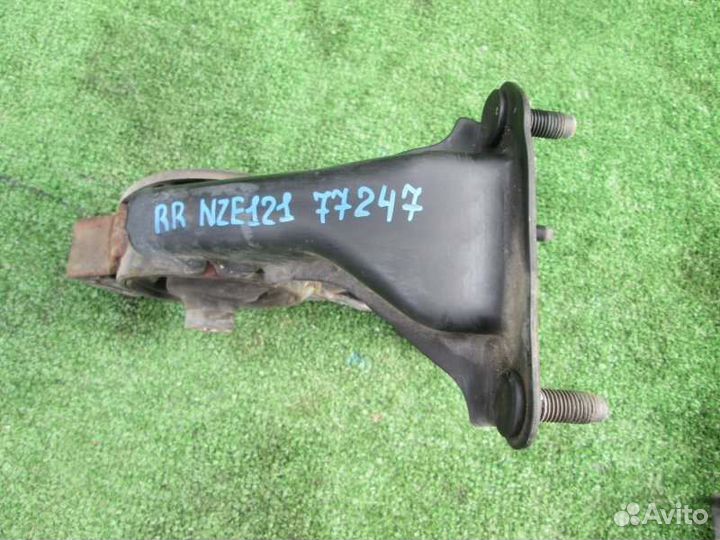 Подушка двигателя задняя Toyota Corolla Fielder