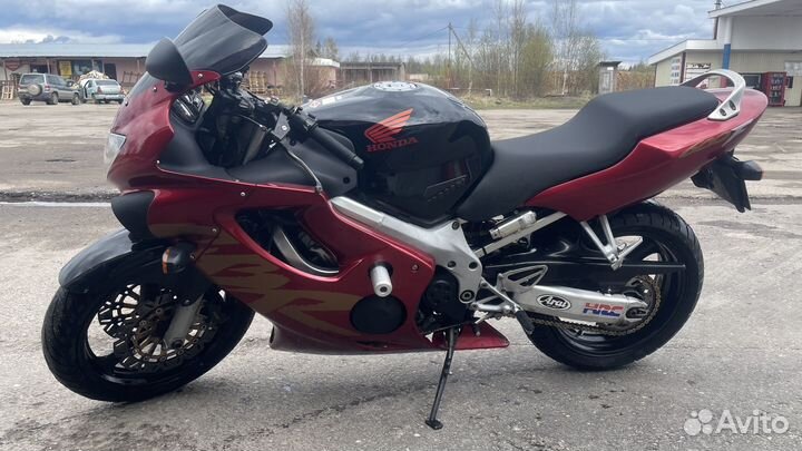 Honda CBR600F4