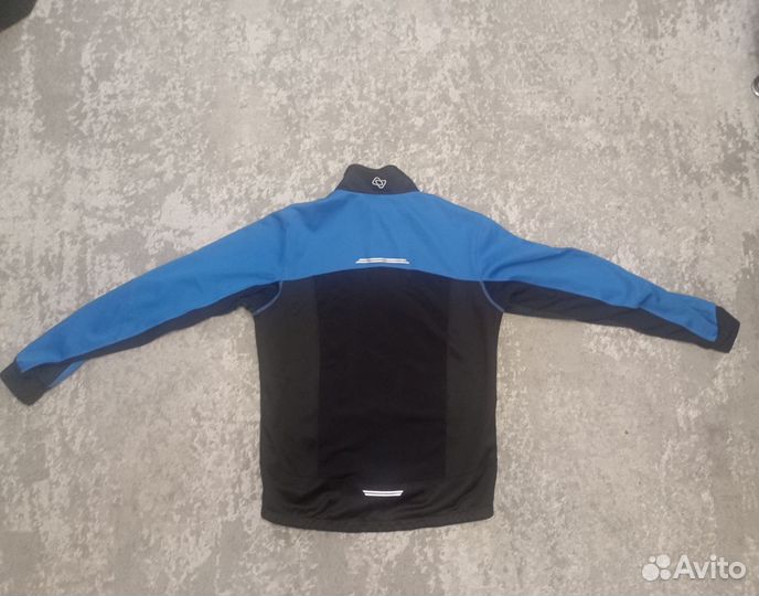 Лыжный разминочный костюм