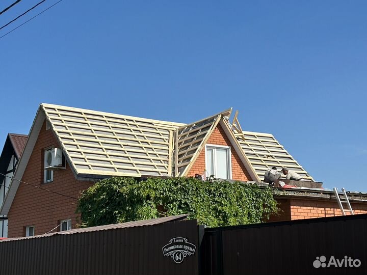 Бригада строителей